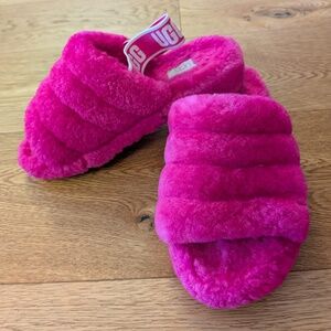 UGG Fluff Yeah Hot Pink Slide Slipper Logo Strap size 7 1095119